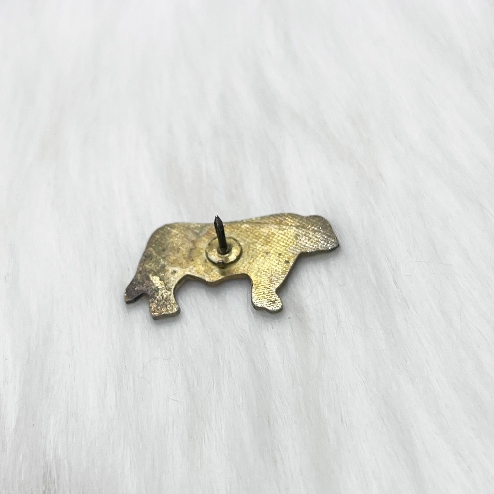 🔮 5/$25 Vintage Red Cow Pin - Picture 4 of 4